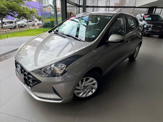 HYUNDAI HB20 1.0 12V FLEX EVOLUTION MANUAL HYUNDAI HB20 1.0 12V FLEX EVOLUTION MANUAL